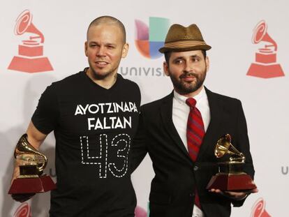 Calle 13, con sus dos galardones.