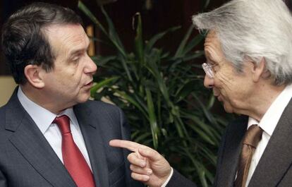 El alcalde de Vigo, Abel Caballero, junto a Fernández Gayoso