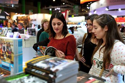 Visitantes en la última edición de la Feria del Libro de Buenos Aires.