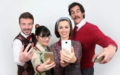 Reparto de la obra de teatro 'Smartphones'.