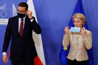 La presidenta de la Comisión Europea, Ursula von der Leyen, recibe el martes al primer ministro polaco, Mateusz Morawiecki, en Bruselas.