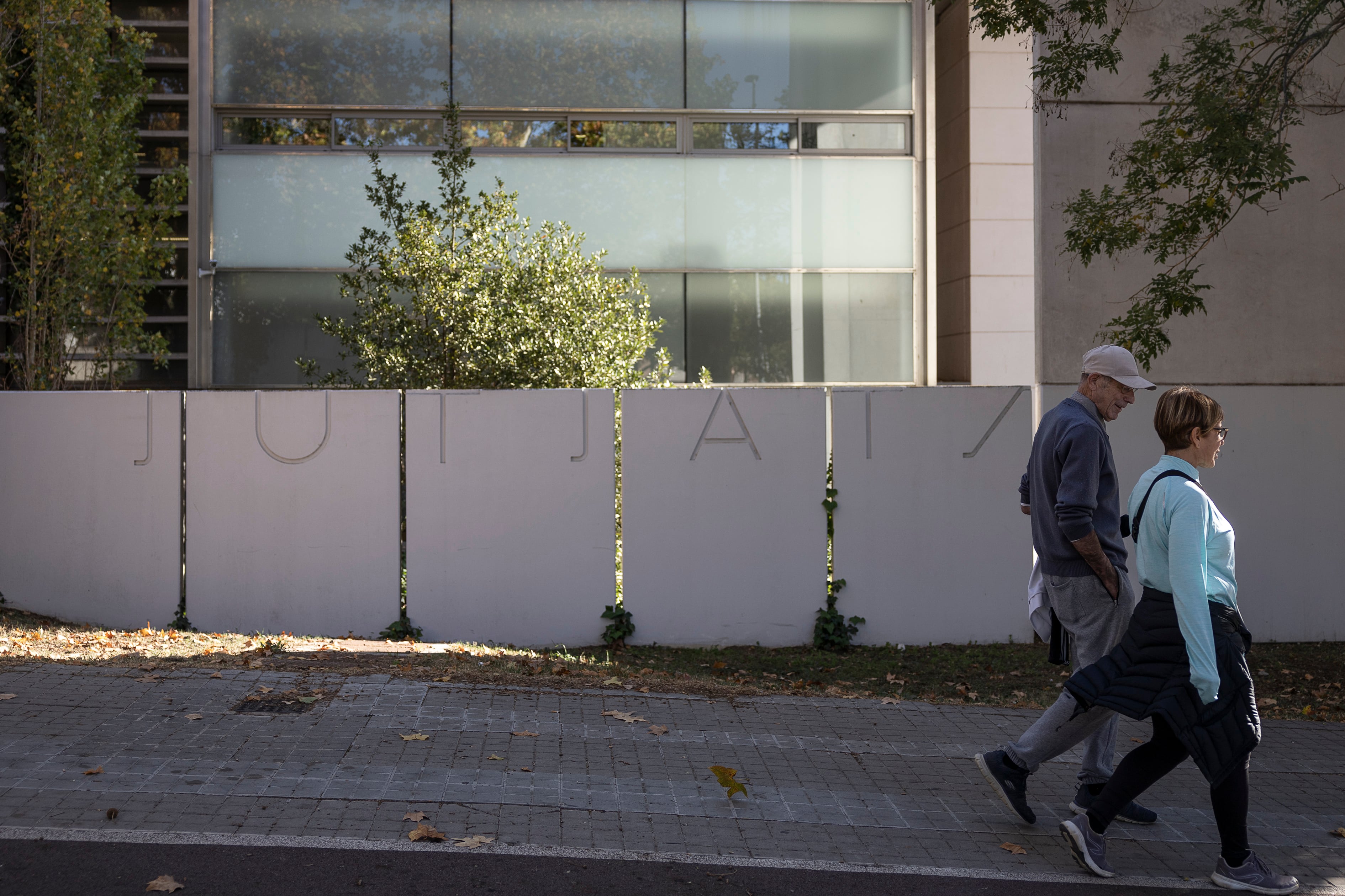 La Fiscalía pide 34 años de cárcel para una aspirante a ‘mossa’ por asesinar a su pareja y la acusa de maltratar a otras seis personas