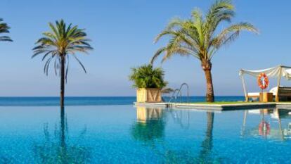 Beach club del hotel Vicci Estrella de Mar en Marbella (M&aacute;laga). 