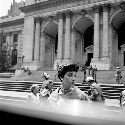 Así son las fotos de Vivian Maier, la niñera fotógrafa