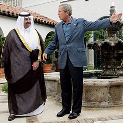 El presidente de Irak, Gazi al Yauar (izquierda), y George W. Bush, en Sea Island.