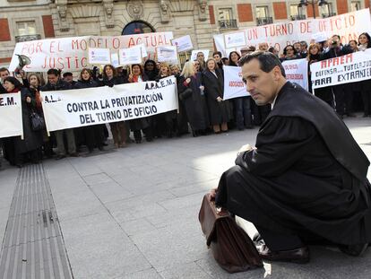 Protesta de abogados del turno de oficio en la Puerta del Sol de Madrid.