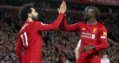 Mohamed Salah y Sadio Mane, delanteros del Liverpool.