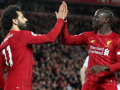 Mohamed Salah y Sadio Mane, delanteros del Liverpool.