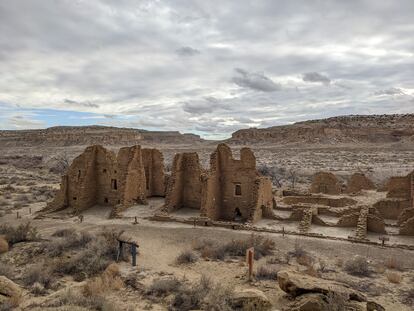 Serie documental Ingeniería abandonada: Estados Unidos, emitida en DMAX