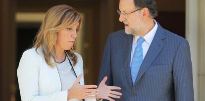 La presidenta andaluza, Susana D&iacute;az, con el presidente del Gobierno, Mariano Rajoy, en La Moncloa.