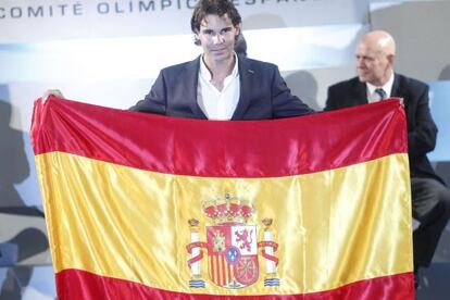 Nadal, con la bandera española.