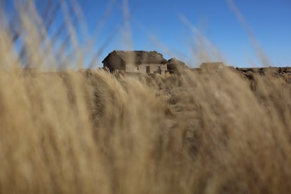 En esta casas de Llapallapani la familia decidió reutilizar las redes para proteger su corral de los insectos y demás animales salvajes. 