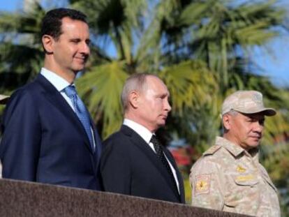 El presidente ordena la retirada de tropas rusas de Siria antes de viajar a Egipto y Turquía