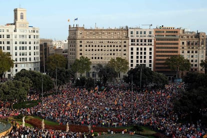 Vista general de la plaza de Cataluña de Barcelona donde ha dado comienzo la manifestación.