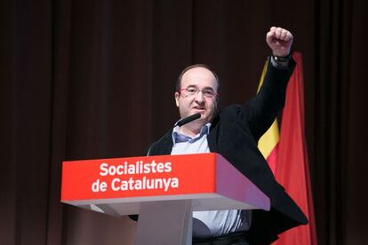 Intervención del secretario general del PSC, Miquel Iceta durante el acto con el lema " Crida dels Socialistes de Catalunya" en Barcelona.