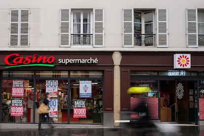 Un supermercado Casino en el centro de París (Francia), en abril de 2023.