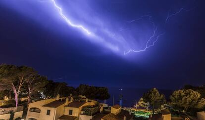 Rayos en Andratx (Mallorca), durante la tormenta de la pasada semana.