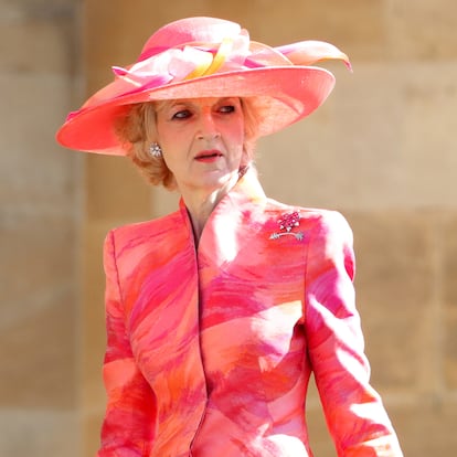 Fiona Shackleton en la boda del príncipe Enrique con Meghan Markle en la capilla de San Jorge, en el castillo de Windsor, el 19 de mayo de 2018.