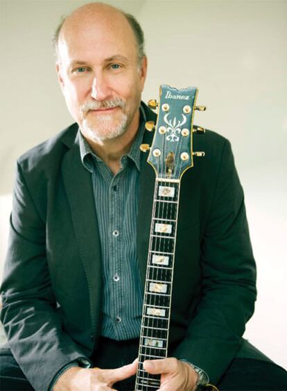 El guitarrista estadounidense John Scofield.