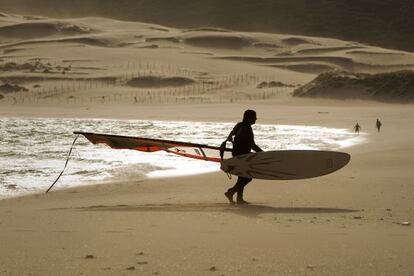 Surf’s up? Plans to build a large tourist complex on the white sands of Valdevaqueros have angered citizens and environmental groups.