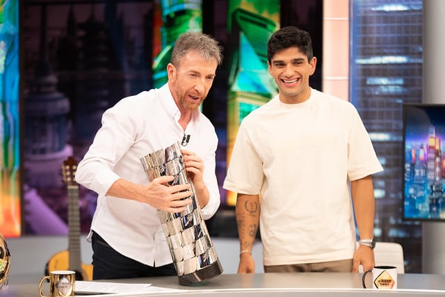 A ‘El hormiguero’ se le empacha Jorge Martín (y el cameo de Albert Espinosa)