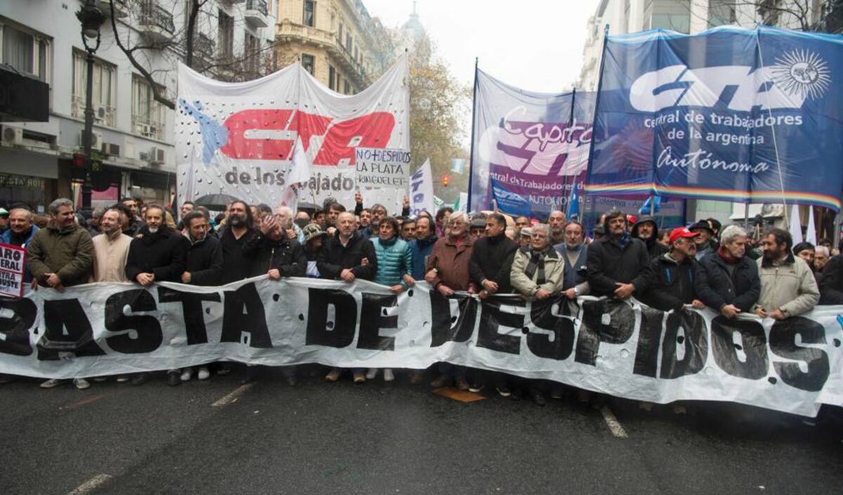 La Corte Suprema de Argentina limita el derecho a huelga | EL PAÍS ...