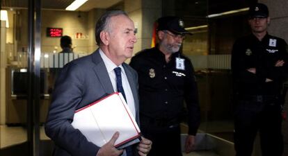 El expresidente de Pescanova Manuel Fernández de Sousa, a su salida de la Audiencia Nacional en octubre