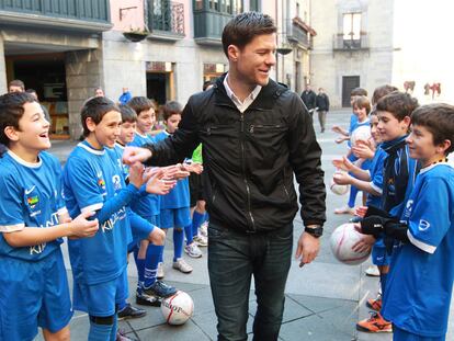 Xabi Alonso, durante el recibimiento que se le tributó el pasado mes de diciembre en Tolosa.