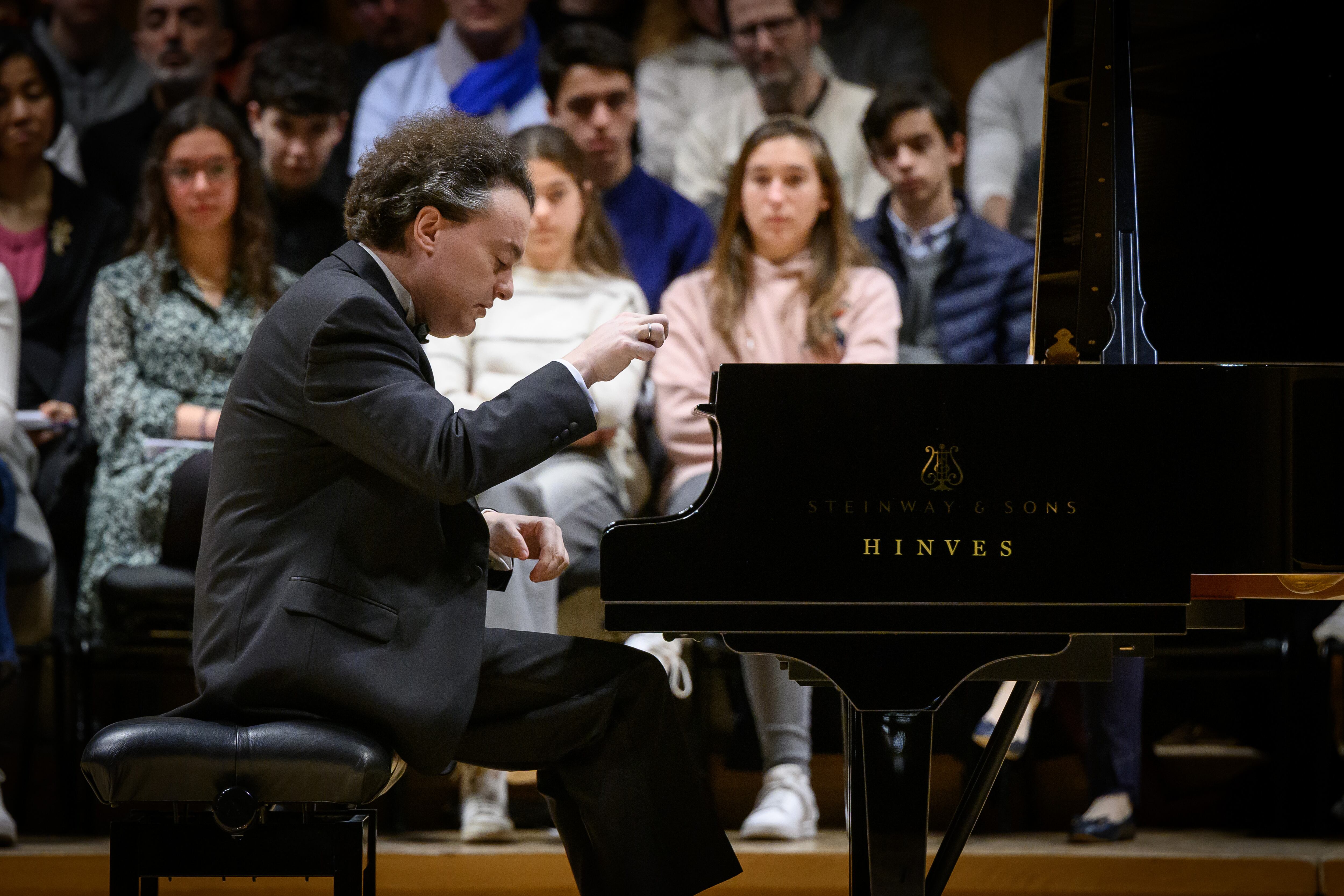 Evgeny Kissin durante su actuación en el Auditorio Nacional, el pasado lunes en Madrid.