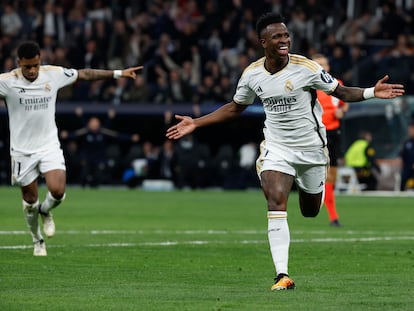 Vinicius celebra su gol al Leipzig.