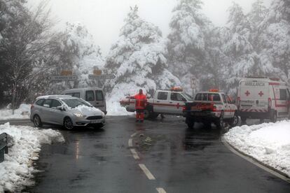 Els serveis d'emergència, aquest dissabte entre Montblanc i Vilanova de Prades.