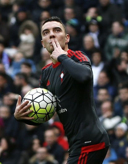 El delantero del Celta de Vigo Iago Aspas celebra el gol marcado ante el Real Madrid.