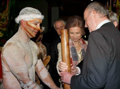 Los Reyes, duranta la recepción que les ha ofrecido en el Parlamento de Australia el primer ministro Kevin Rudd.