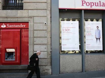 Sucursal del Banco Santander y del Banco Popular en Madrid.