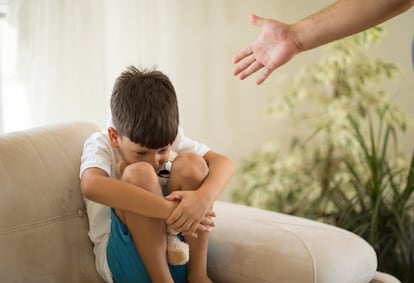 Algunas familias cometen el error de pensar que alzar la voz les otorga autoridad, pero solo creará conflictos en casa.
