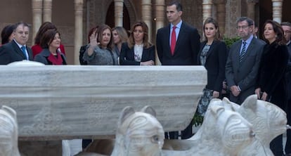 Los Príncipes de Asturias junto a Díaz, en la Alhambra.