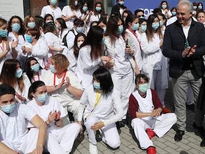 Las aglomeraciones en la clausura del hospital provisional de Ifema