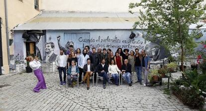 Los responsables de las 15 salas en la sala Mirador de Lavapiés.
