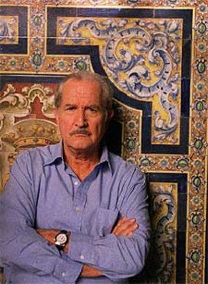 El escritor mexicano Carlos Fuentes.