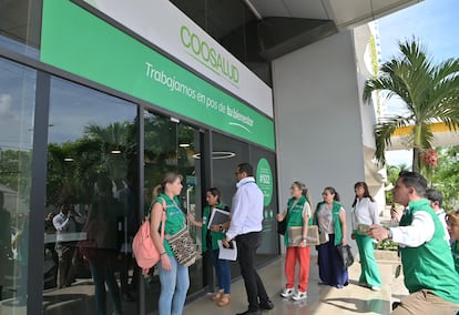 El superintendente de Salud toma posesin de Coosalud en Cartagena, este viernes.