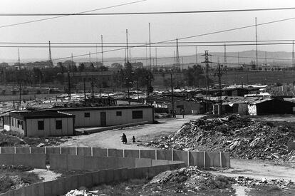 Vista general del poblado chabolista de los Focos, en San Blas en 1993, foco de problemas derivados de las drogas en los años ochenta y noventa.