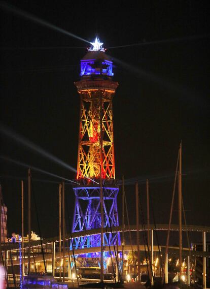 Enguany el Port de Barcelona també ha estrenat un nou espectacle de llum i música a la Torre de Jaume I