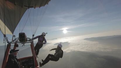 La espectacularidad del salto base con alas, llevado a las pantallas.