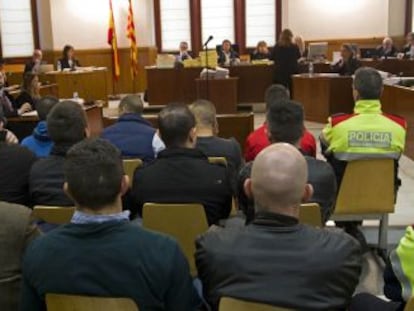 Los miembros de los Casuals, en el juicio de la Audiencia de Barcelona.