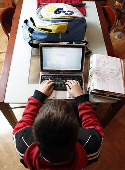 25.000 alumnos españoles harán el examen del Informe Pisa. 2.100 harán la prueba de competencia lectora en formato digital.