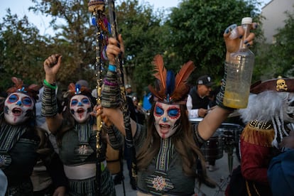 SOLO SE PUEDE USAR PARA EL TEMA DE AMÉRICA FUTURA DE LA MUERTEADA FEMENIL.