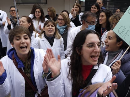 Médicos de atención primaria se manifiestan en Madrid pidiendo mejores condiciones laborales. MOEH ATITAR