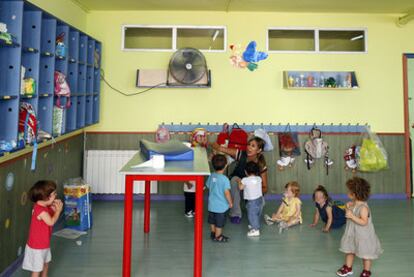 Inicio de la jornada en una escuela infantil de Barcelona.