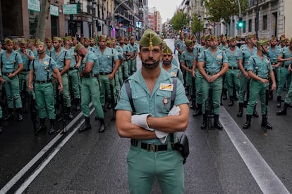 Efectivos de la Legión, en formación antes de la parada militar con motivo del 12 de Octubre en Madrid.