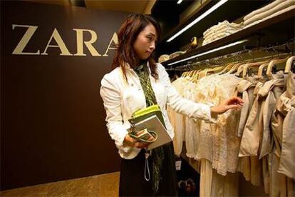 Una de las nuevas tiendas de Zara en China, inaugurada hace unos meses en Shanghai.